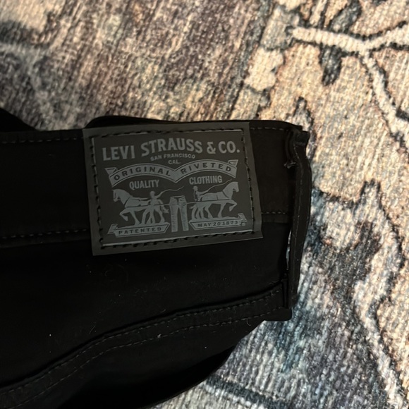 New Levi 315 shaping book it jeans - Picture 4 of 4